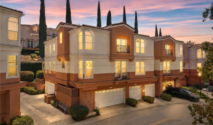 8086 E Venice, Anaheim, CA 92808 - 3 Beds, 2 Bath