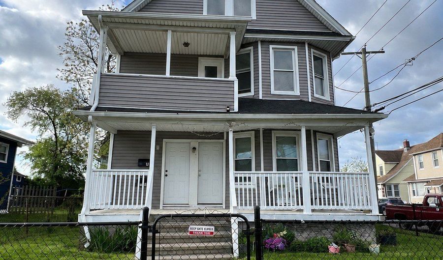 10 Beatrice St 3, Bridgeport, CT 06607 - 2 Beds, 1 Bath
