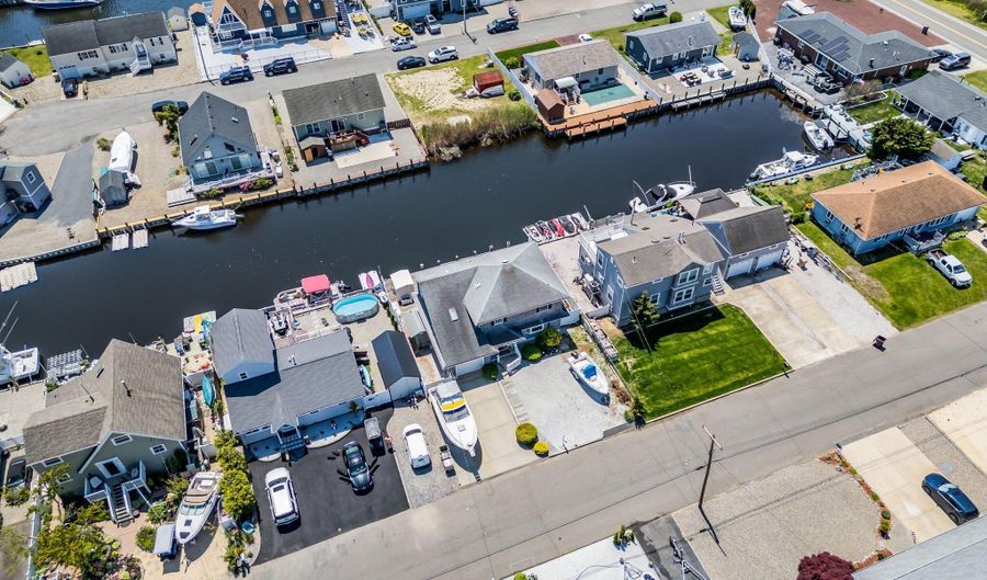 212 Cypress Dr, Bayville, NJ 08721 - 4 Beds, 3 Bath