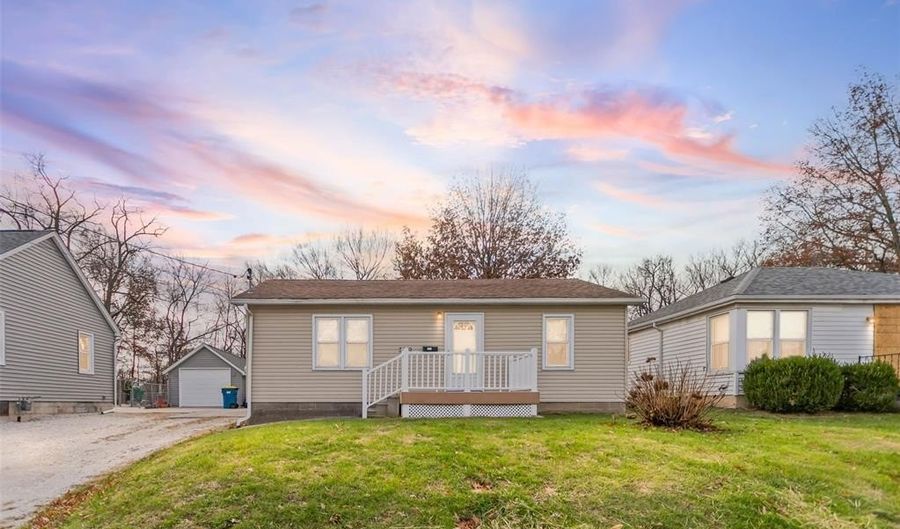 3619 Thomas Ave, Alton, IL 62002 - 2 Beds, 1 Bath