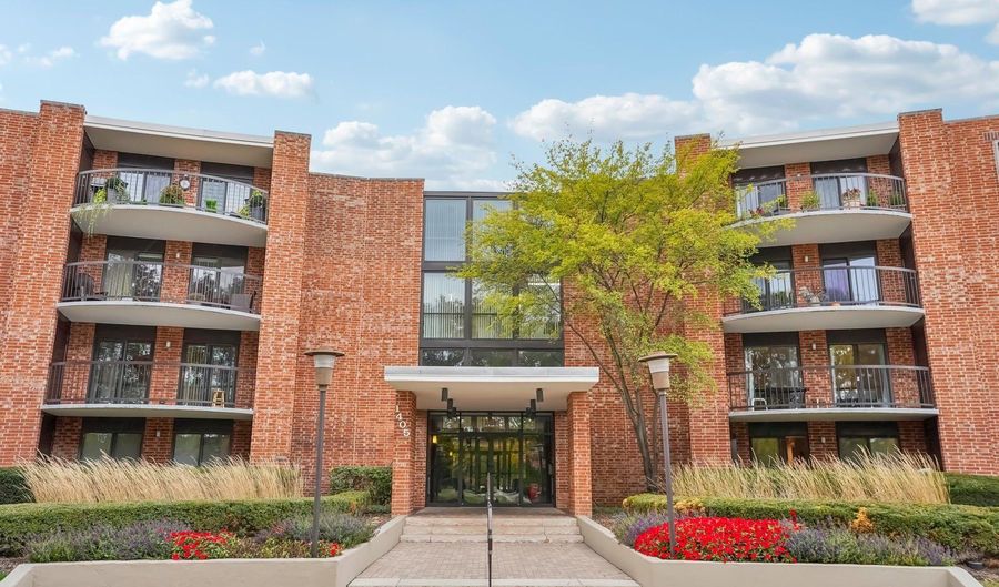 1405 E Central Rd 316B, Arlington Heights, IL 60005 - 2 Beds, 2 Bath