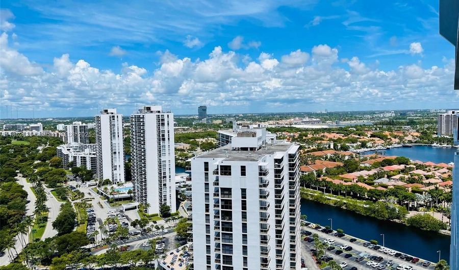 20281 E Country Club Dr 2405, Aventura, FL 33180 - 2 Beds, 2 Bath