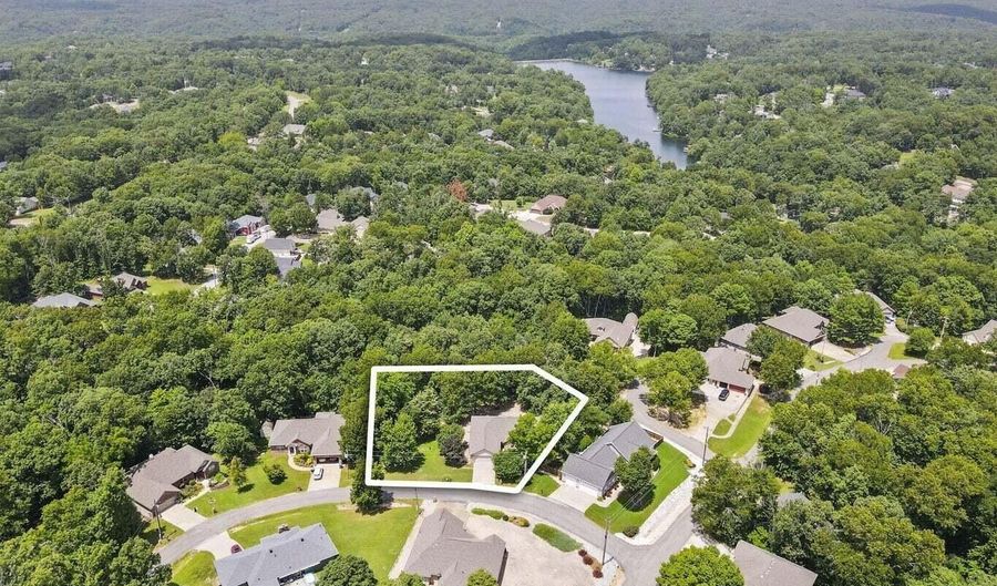 9 Harrington Cir, Bella Vista, AR 72714 - 3 Beds, 2 Bath