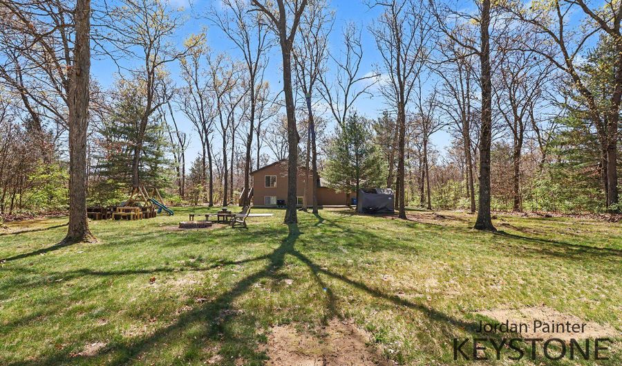 1687 Nature View Ln, Allegan, MI 49010 - 3 Beds, 2 Bath