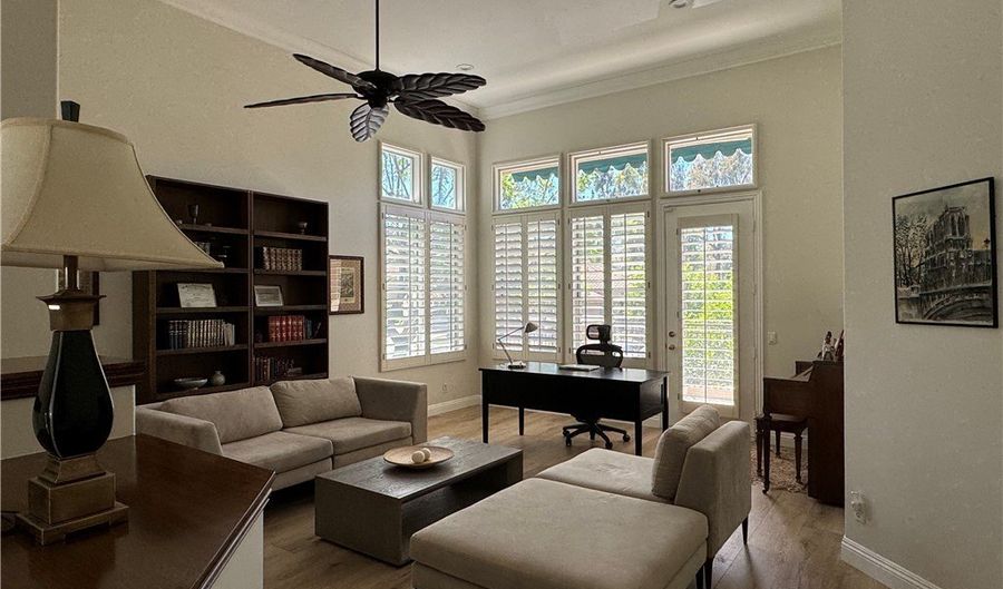 440 San Vicente, Anaheim, CA 92807 - 2 Beds, 3 Bath