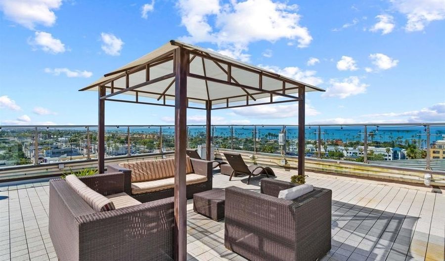 550 Seagaze Dr 12, Oceanside, CA 92054 - 2 Beds, 1 Bath