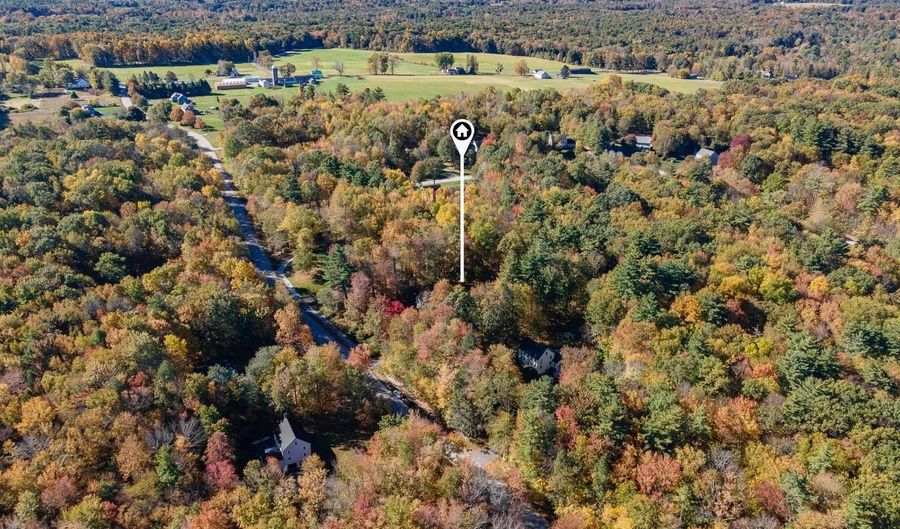 20 Peabody Dr, Brentwood, NH 03833 - 4 Beds, 4 Bath