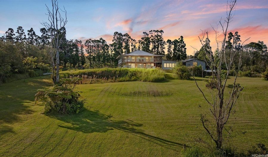 18-4565 Makaala St, Hilo, HI 96720 - 3 Beds, 3 Bath