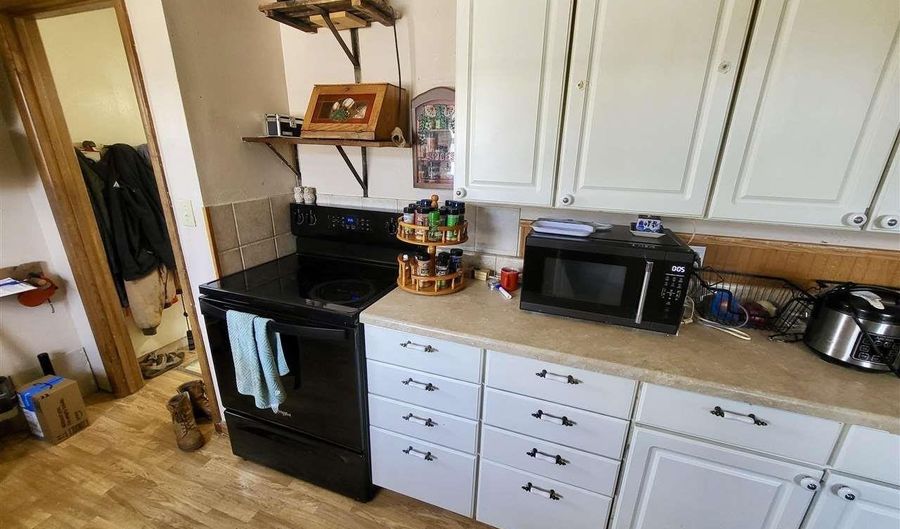 304 E 3rd Ave, Aurora, MN 55705 - 1 Beds, 1 Bath