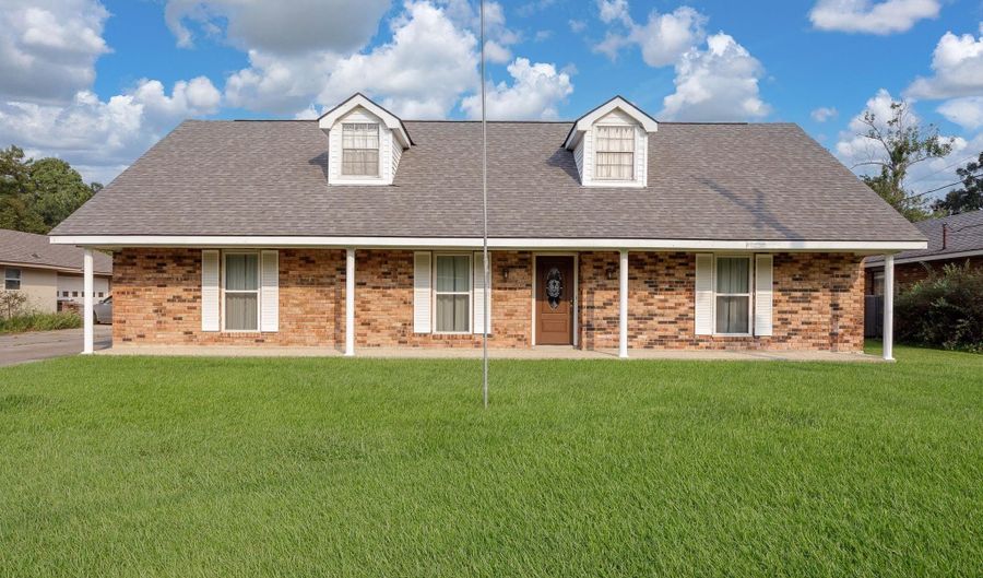 5236 Floynell Dr, Baton Rouge, LA 70809 - 3 Beds, 3 Bath