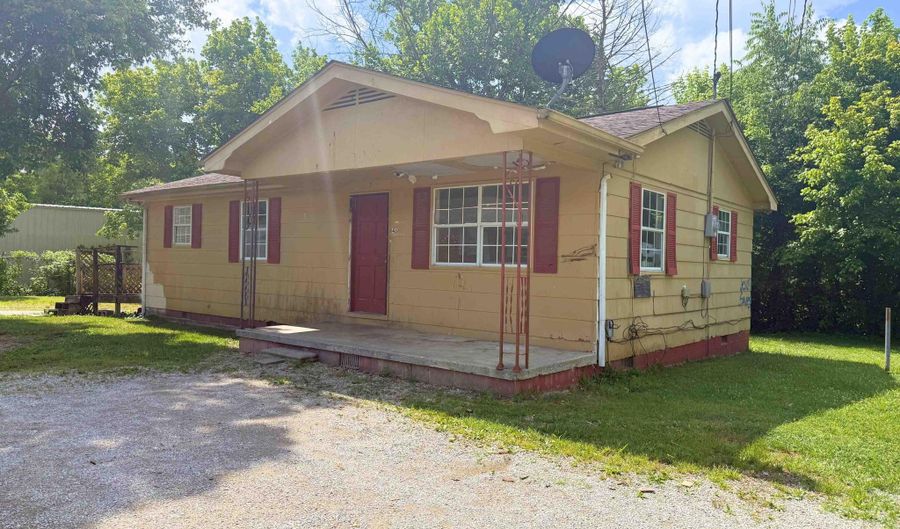 46 Waterson Ln, Barbourville, KY 40906 - 2 Beds, 1 Bath