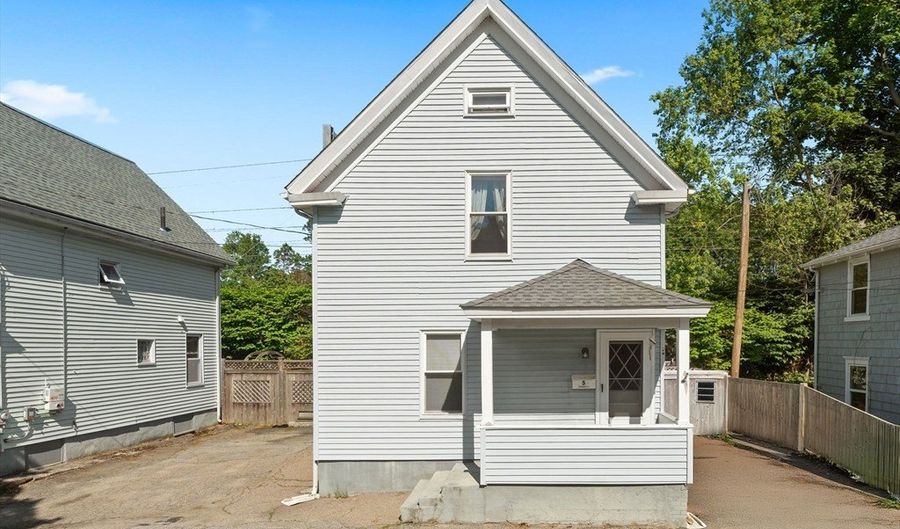 5 Eden Ct, Attleboro, MA 02703 - 3 Beds, 1 Bath