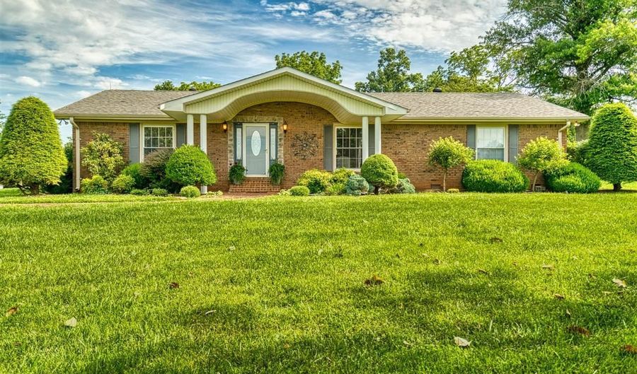 514 Prices Mill Rd, Adairville, KY 42202 - 3 Beds, 3 Bath