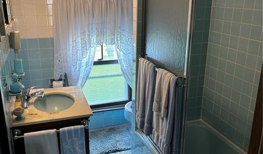 750 Ten Rod Rd, North Kingstown, RI 02852 - 4 Beds, 1 Bath