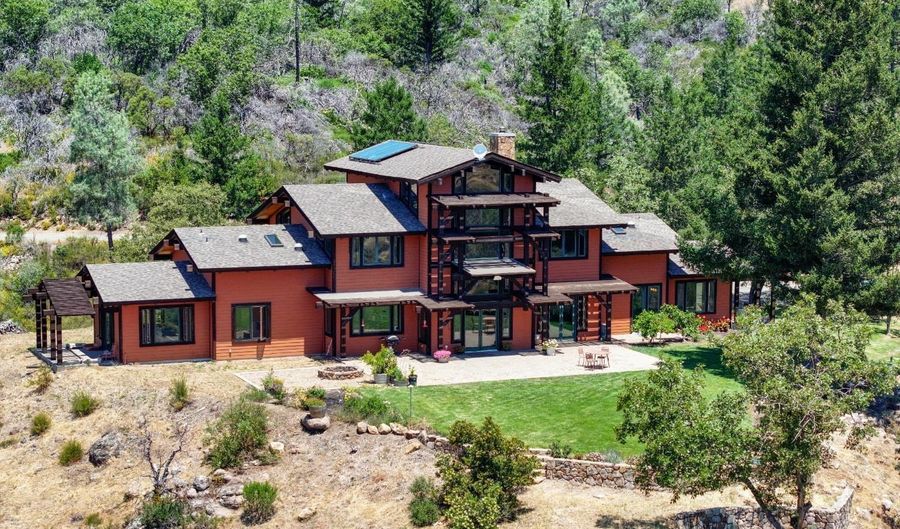 3335 Friesen Dr, Angwin, CA 94508 - 4 Beds, 4 Bath