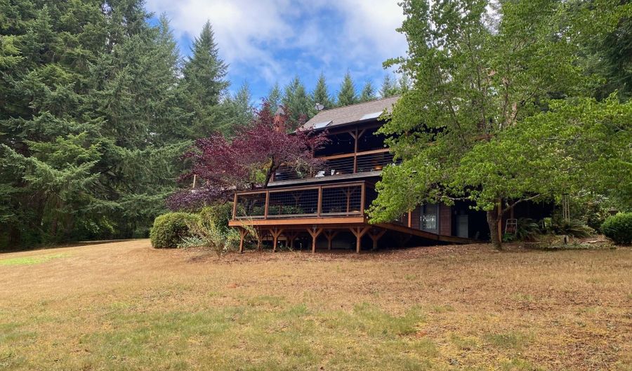 18156 HIGHWAY 36, Blachly, OR 97412 - 2 Beds, 3 Bath