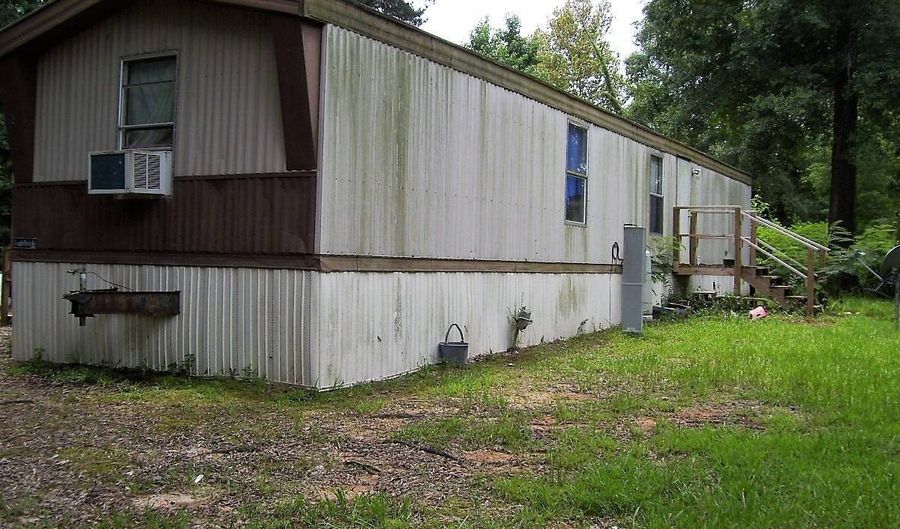 1204 HWY 32 E, Ashdown, AR 71822 - 0 Beds, 2 Bath