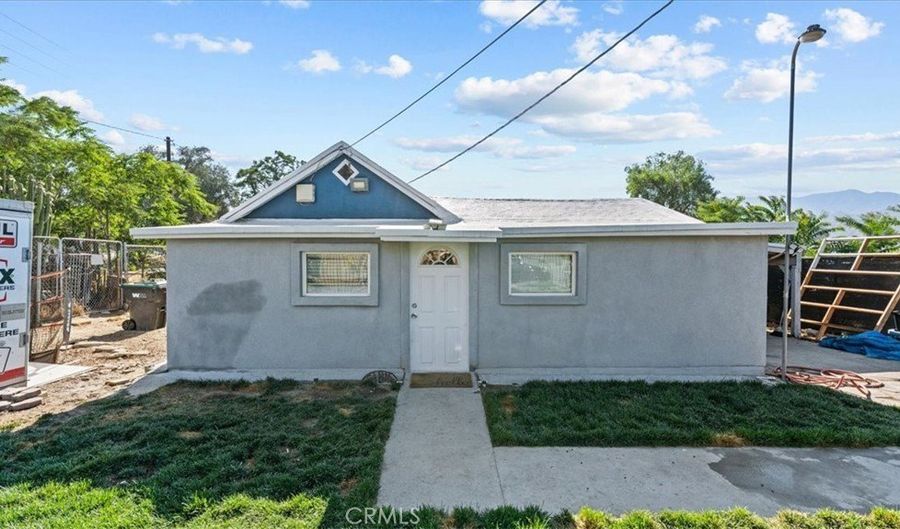 68 Val Monte St, Banning, CA 92220 - 2 Beds, 2 Bath