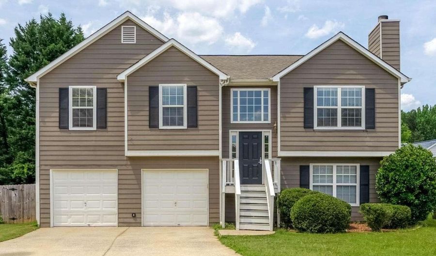 3272 Peach, Acworth, GA 30101 - 5 Beds, 3 Bath
