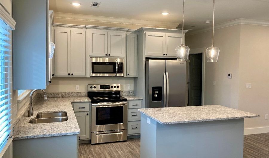 4 Kemble Cir, Bella Vista, AR 72714 - 3 Beds, 2 Bath