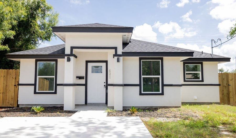 421 Anderson Dr, Alice, TX 78332 - 3 Beds, 2 Bath