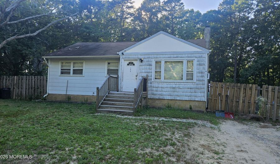 206 Burr St, Barnegat, NJ 08005 - 3 Beds, 1 Bath