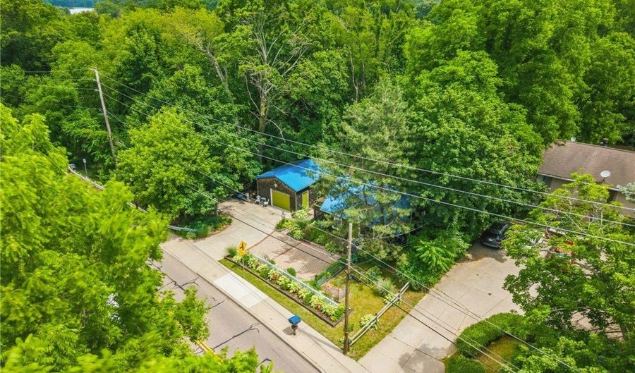 619 Portage Lakes Dr, Akron, OH 44319 - 1 Beds, 1 Bath