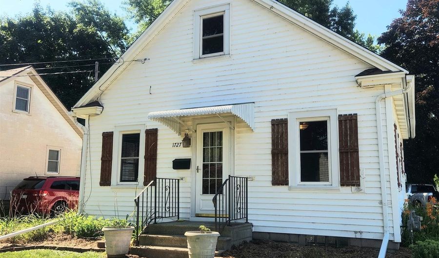 1727 W WINNEBAGO St, Appleton, WI 54914 - 3 Beds, 2 Bath