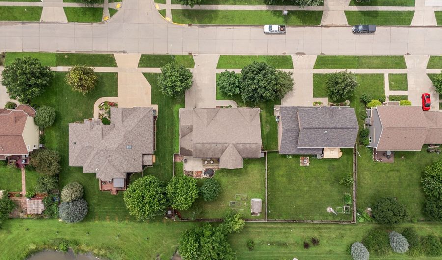 201 11th St NW, Altoona, IA 50009 - 4 Beds, 4 Bath