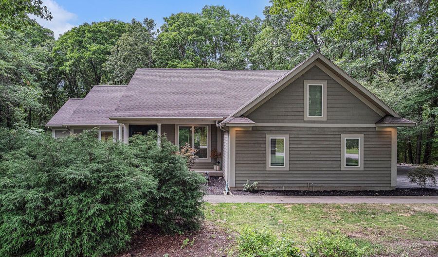 8905 Conservancy Dr NE, Ada, MI 49301 - 4 Beds, 3 Bath