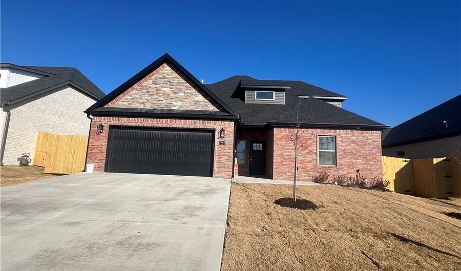 7202 SW Basswood Ave, Bentonville, AR 72713 - 4 Beds, 3 Bath