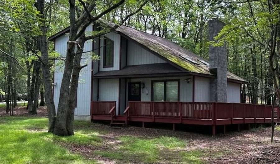 38 Lindbergh Cir, Albrightsville, PA 18210 - 3 Beds, 2 Bath
