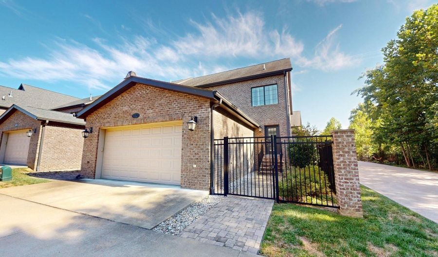 1 Isla St, Barboursville, WV 25504 - 3 Beds, 3 Bath