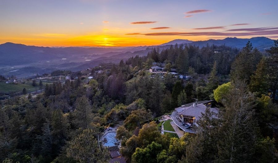 568 Sunset Dr, Angwin, CA 94508 - 5 Beds, 7 Bath