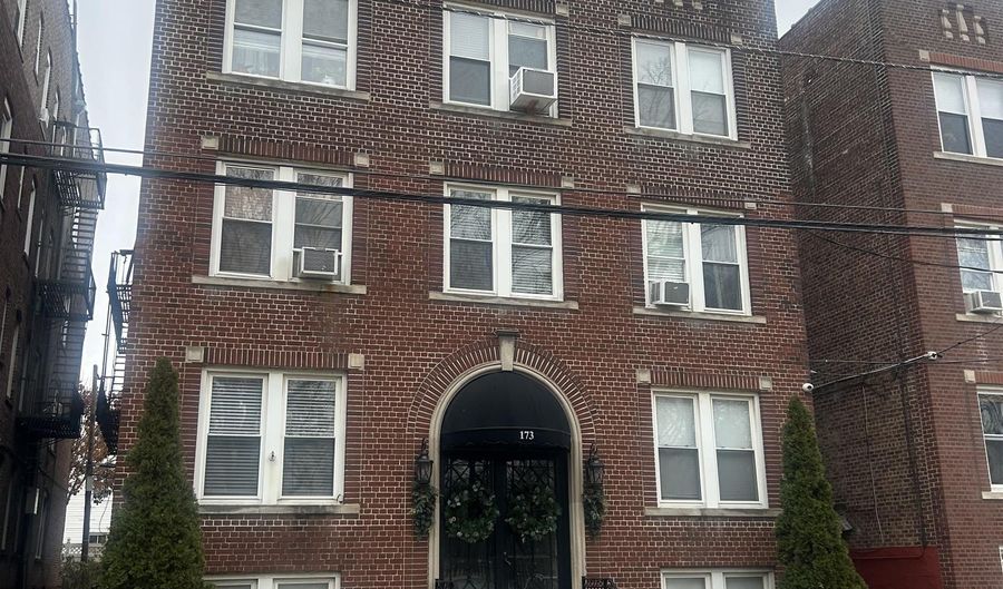 173 W 48TH St 6, Bayonne, NJ 07002 - 1 Beds, 1 Bath