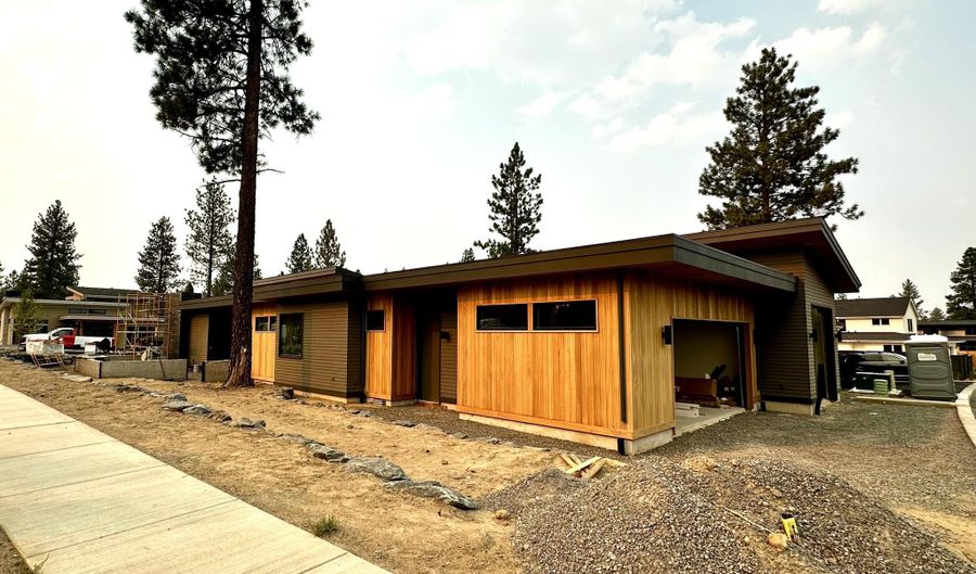 3371 NW Leavitt Ln Lot 272, Bend, OR 97703 - 3 Beds, 3 Bath