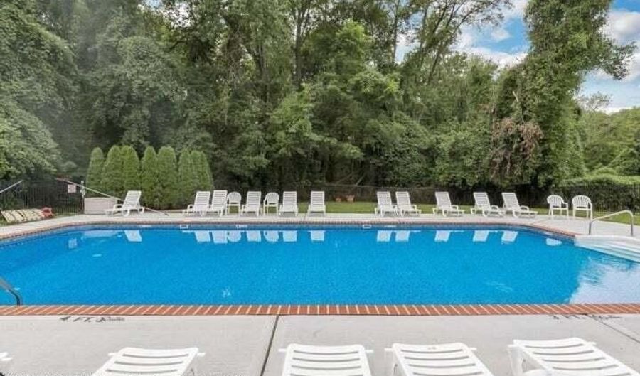 96 East Ave 40, Atlantic Highlands, NJ 07716 - 0 Beds, 1 Bath