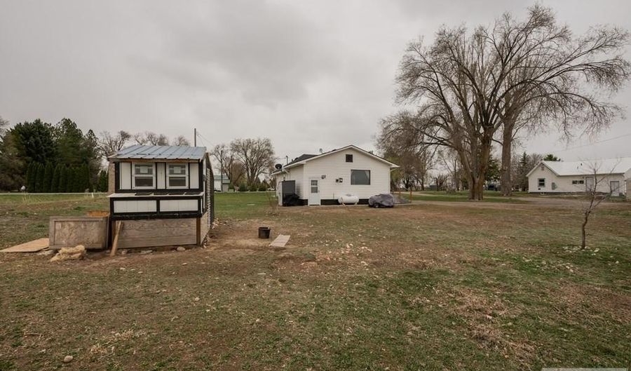 344 W 350 N, Blackfoot, ID 83221 - 3 Beds, 2 Bath