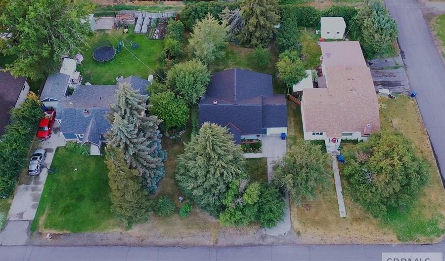 863 E Maple St, Ashton, ID 83420 - 3 Beds, 2 Bath