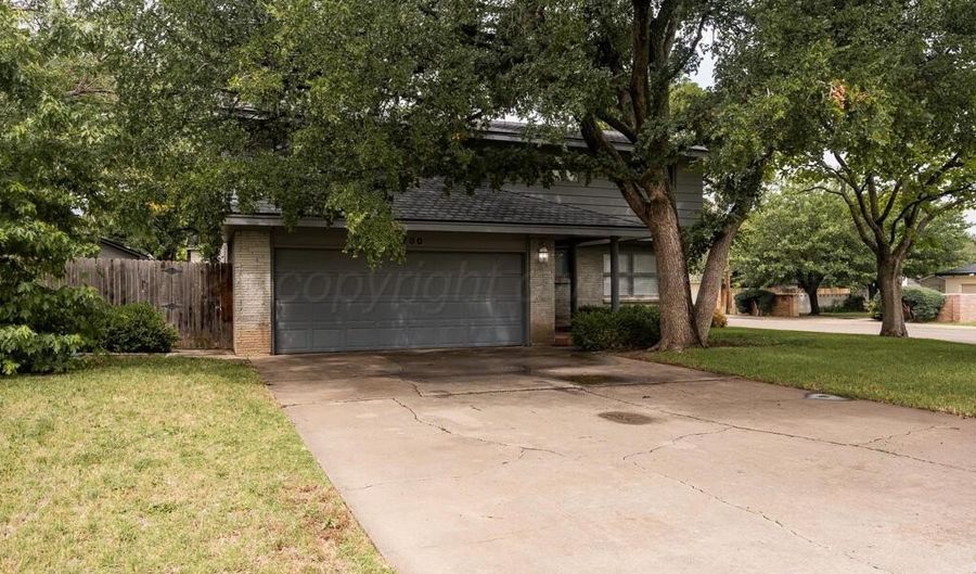 3700 Paramount Blvd, Amarillo, TX 79109 - 4 Beds, 3 Bath