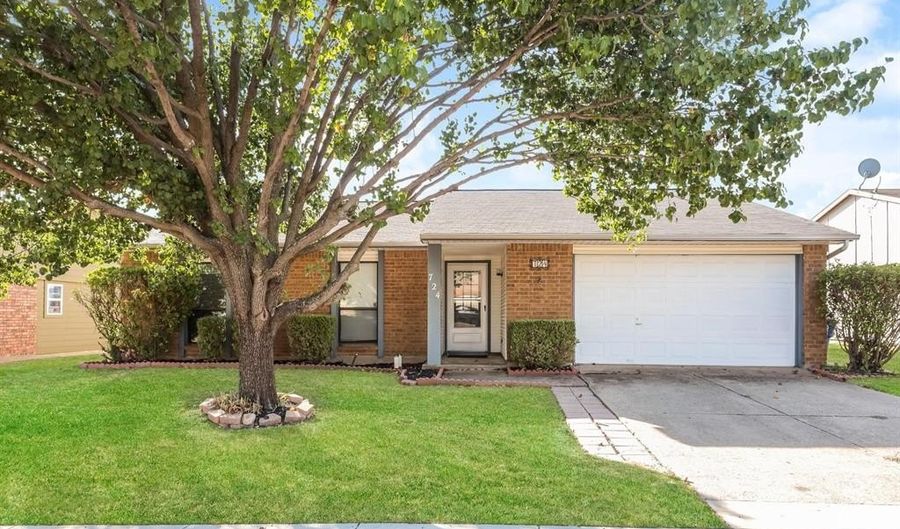 724 Sunny Slope Dr, Allen, TX 75002 - 3 Beds, 2 Bath
