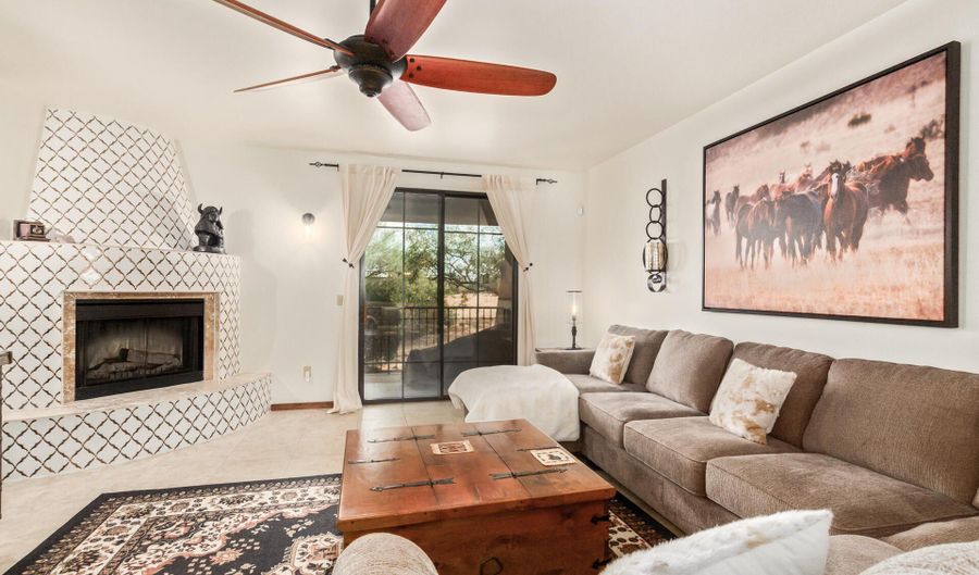 36601 N MULE TRAIN Rd A23, Carefree, AZ 85377 - 1 Beds, 2 Bath