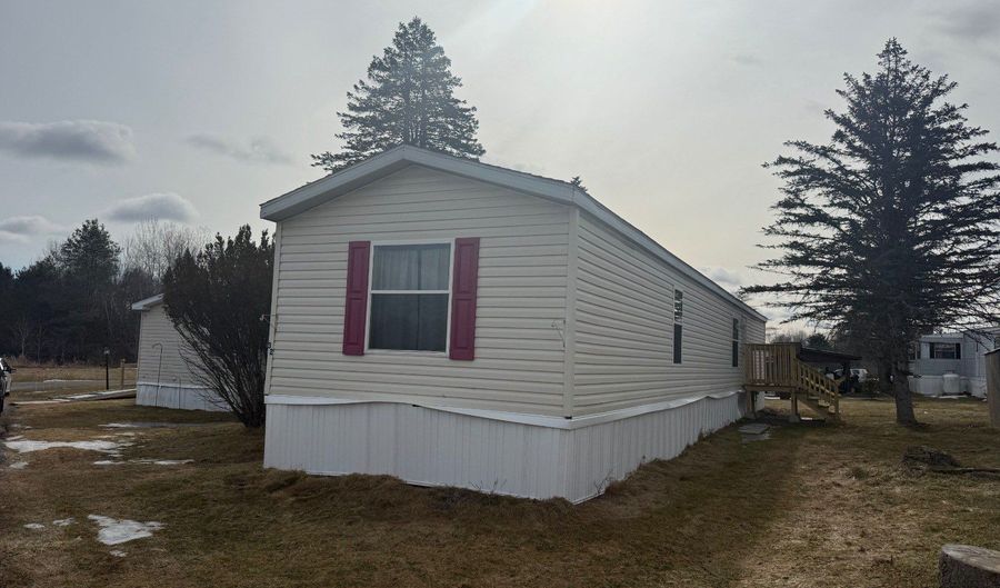 708 NYS RT 67 32, Amsterdam, NY 12010 - 3 Beds, 1 Bath