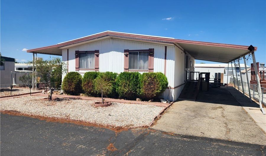11414 Serra Rd 73, Apple Valley, CA 92308 - 2 Beds, 2 Bath