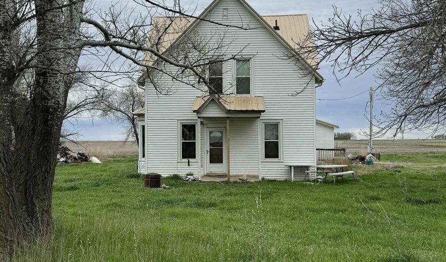 45715 US Hwy 18, Hurley, SD 57036 - 3 Beds, 1 Bath
