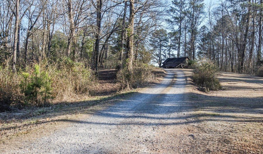 1676 Scott Rd, Alexander City, AL 35010 - 4 Beds, 4 Bath