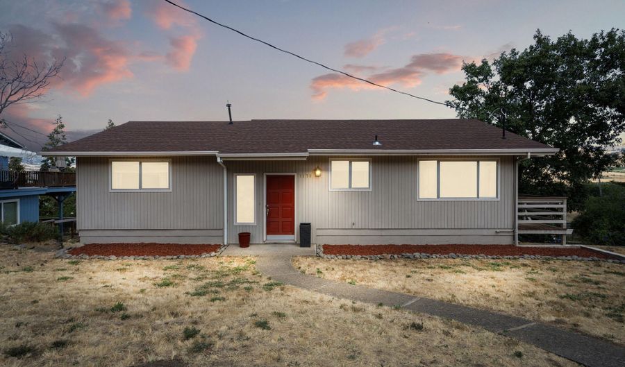1179 N Main St, Ashland, OR 97520 - 3 Beds, 2 Bath
