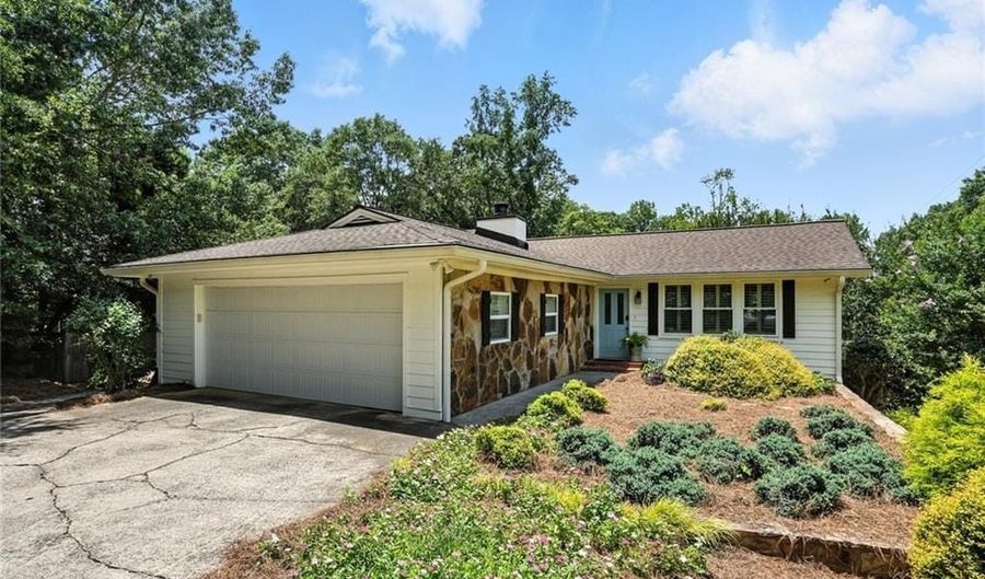 14915 Thompson Rd, Alpharetta, GA 30004 - 3 Beds, 3 Bath
