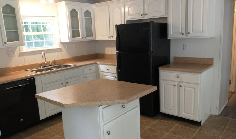48 Cleveland Dr, Beaufort, SC 29906 - 3 Beds, 2 Bath
