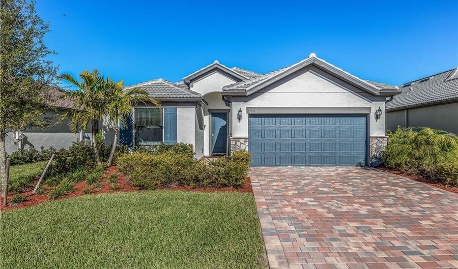 17033 Oakstead, Alva, FL 33920 - 3 Beds, 2 Bath